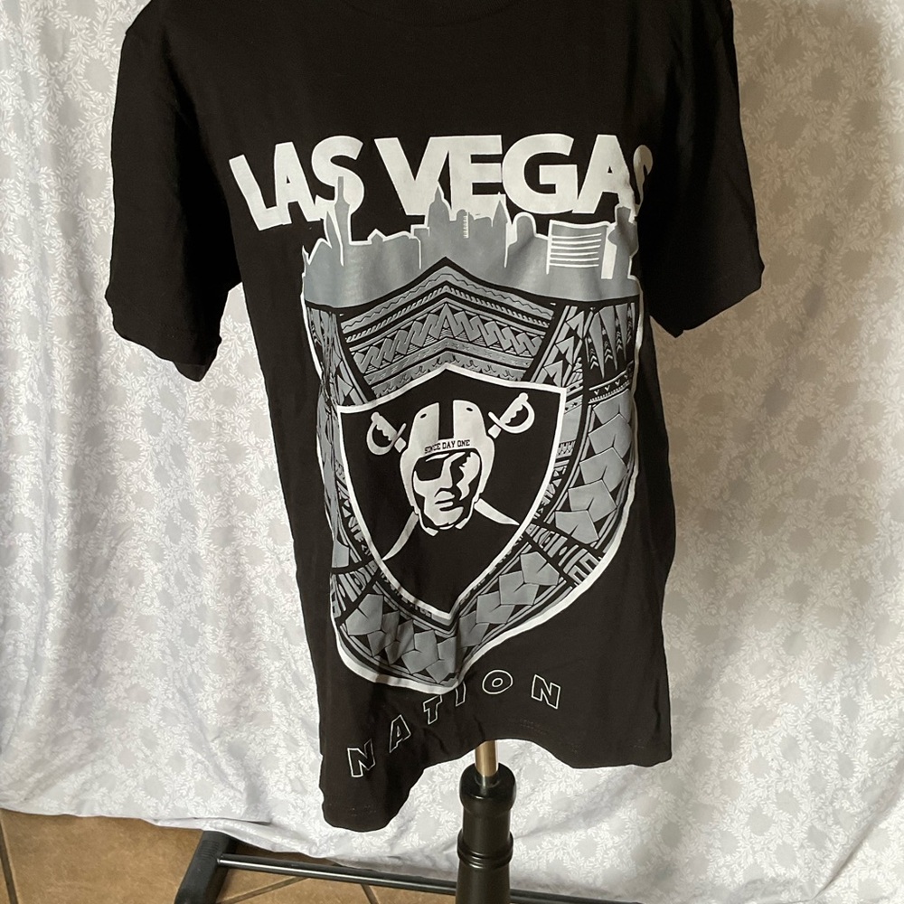 Las Vegas Raiders Black Graphic Tee